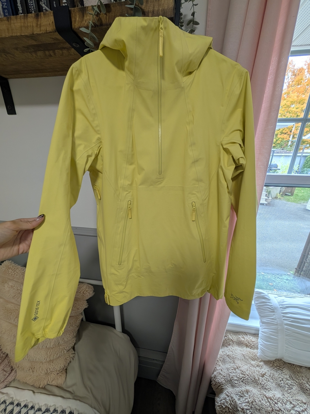Arc'teryx Yellow Hooded Rain Jacket Women's Shell Anorak